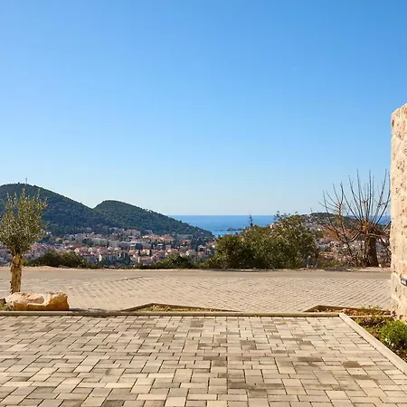 Evening Star 두브로브니크